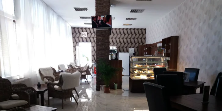 Káva a koláčik v centre Galanty
