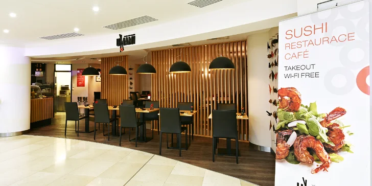 Degustačné sushi menu pre dvoch s predjedlom, polievkou Miso i dezertom