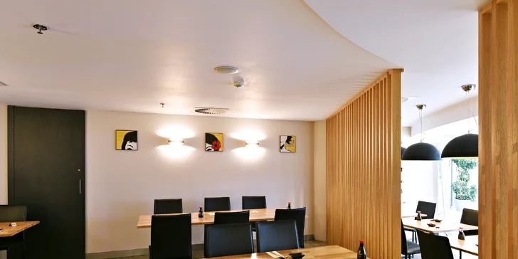 Degustačné sushi menu pre dvoch s predjedlom, polievkou Miso i dezertom