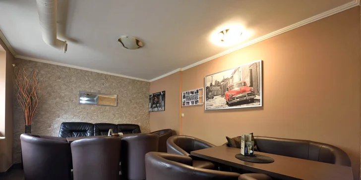 Chutné malé občerstvenie v Cafe Bar Emócia