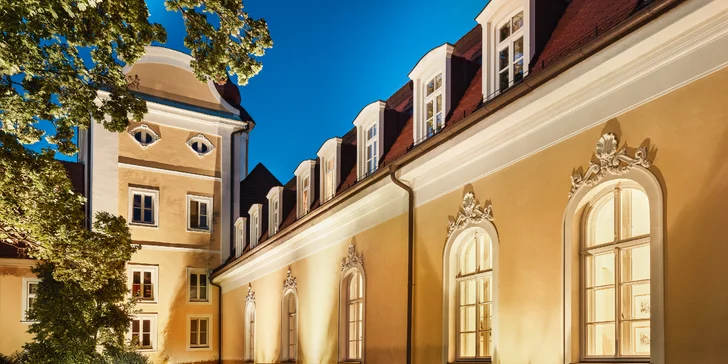 Vstupenka na Benátsky ples v exkluzívnom Château Bela pre 1 osobu