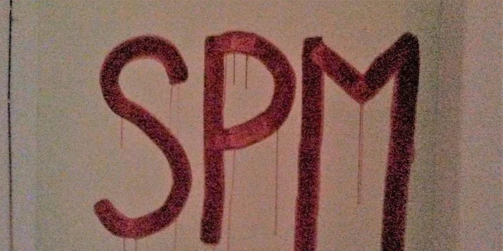 Ujdite z desivého Sídla pani M!