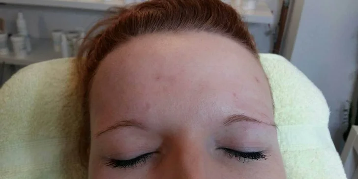Permanentný make-up obočia