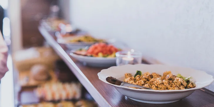 Romantika na lodi: wellness, večerný fish & grill bufet aj neobmedzené nápoje