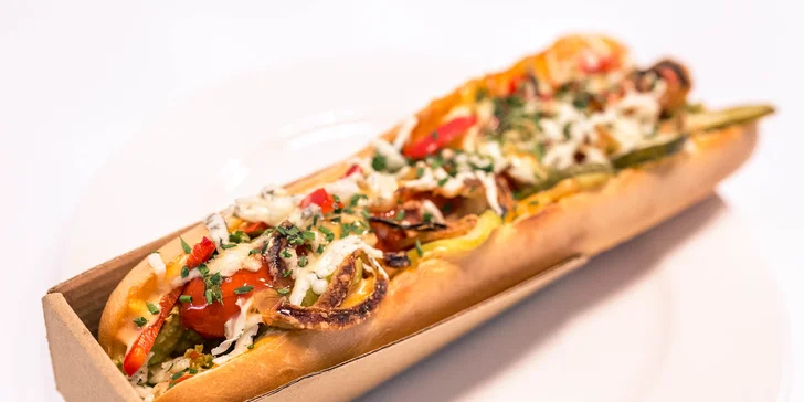 Fantastický Nivus Prime Hot dog v Bistro Planet