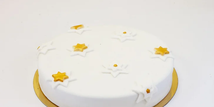 Vianočná orechová, punčová alebo vanilkovo-malinová torta