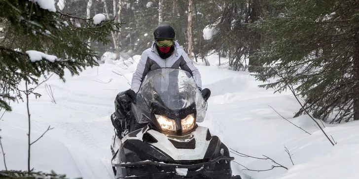 Adrenalín na snežných skútroch v nádhernom prostredí Nízkych Tatier