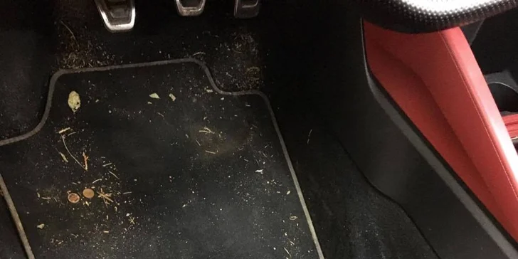 Komplexné čistiace služby pre vaše auto