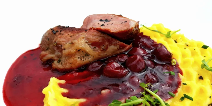 Počas troch víkendov vinárom: práca na vinici aj relax vo wellness pre dvoch