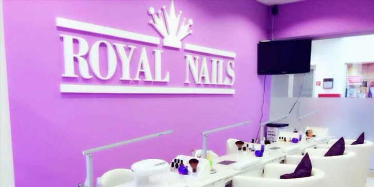 Manikúra, gelové nechty a pedikúra v Royal Nails