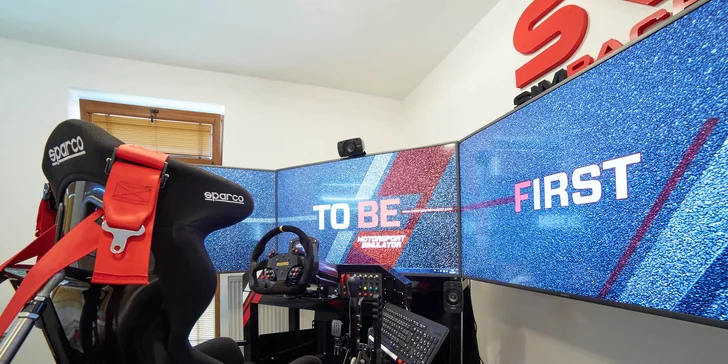 Jazda na racing simulátore SIMRACE
