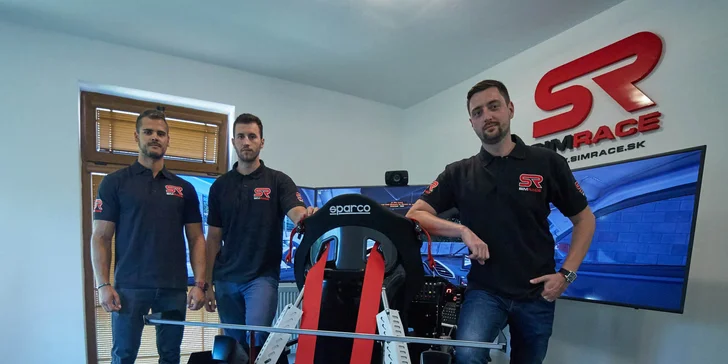 Jazda na racing simulátore SIMRACE