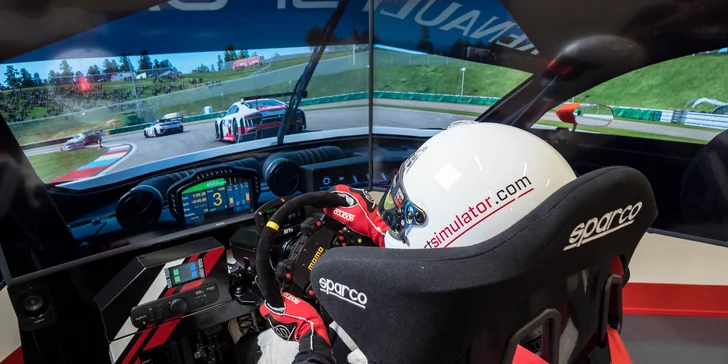 Jazda na racing simulátore SIMRACE