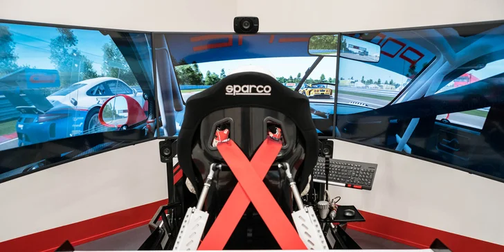 Jazda na racing simulátore SIMRACE