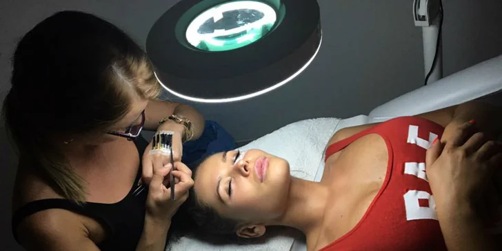 Darčekový poukaz na zmenu vizáže na Mishellbeauty Klinike