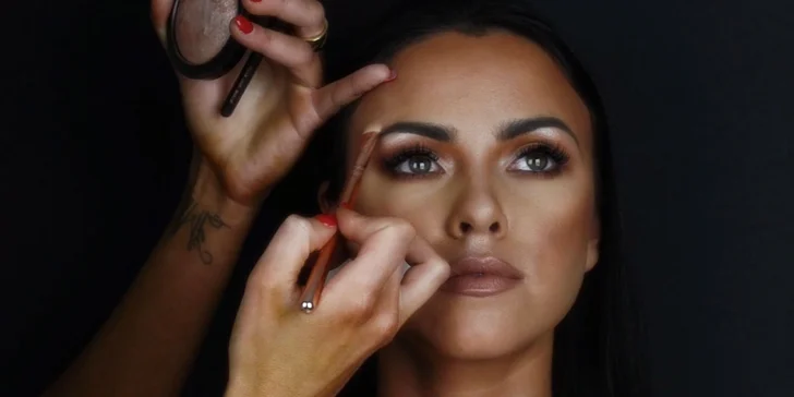 Darčekový poukaz na zmenu vizáže na Mishellbeauty Klinike