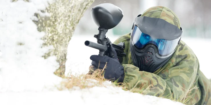 Denný alebo nočný paintball - hrajte aj v zime!
