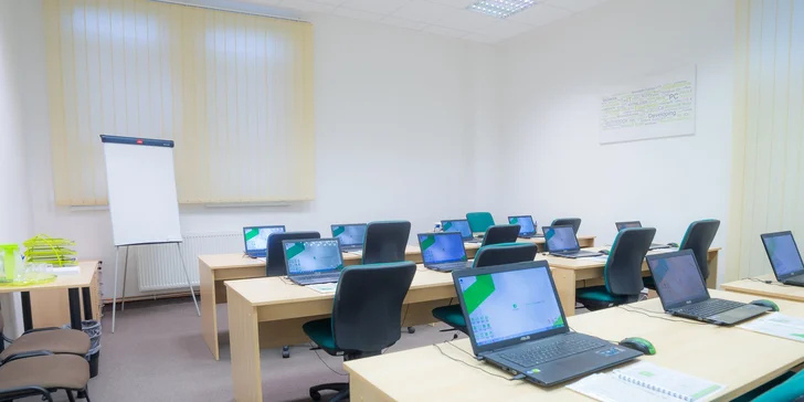 Akreditované PC kurzy podľa vlastného výberu