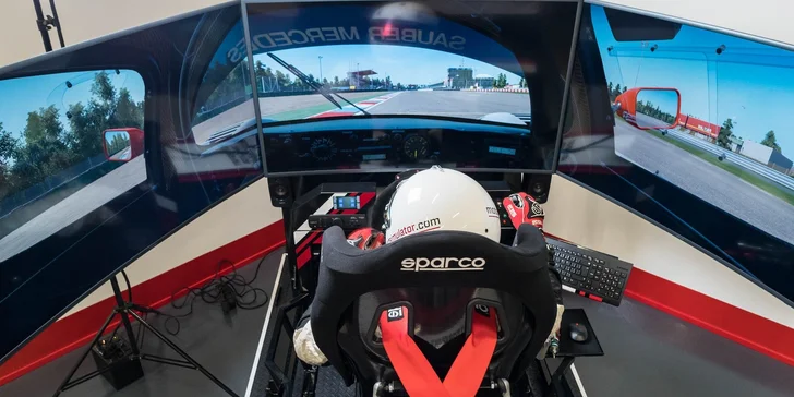Jazda na racing simulátore SIMRACE