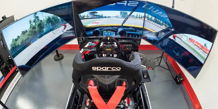 Jazda na racing simulátore SIMRACE