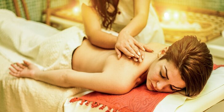Špeciálna masáž "Cesta okolo sveta" v Ayurasan