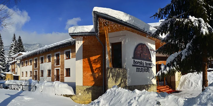 Zima v Horskom hoteli Mních*** neďaleko Tatralandie a Jasnej