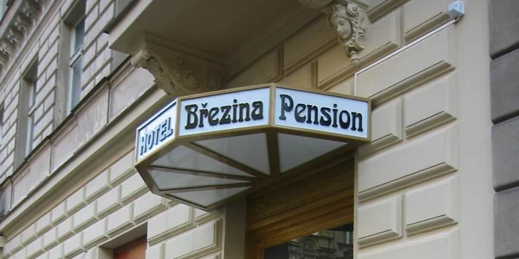 Romantika v uličkách Prahy: 3-denný pobyt s bohatými raňajkami pre dvoch