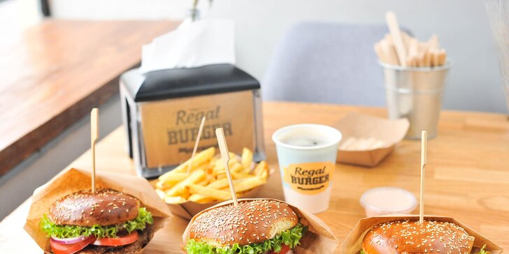 Famózny Regal Burger v Auparku s hranolčekmi a bezodný nápoj