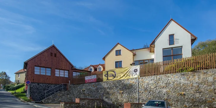 Spoznajte krásy Českého Krumlova: pobyt s raňajkami a privátnym wellness pre 2 alebo rodinu
