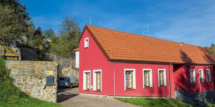 Spoznajte krásy Českého Krumlova: pobyt s raňajkami a privátnym wellness pre 2 alebo rodinu