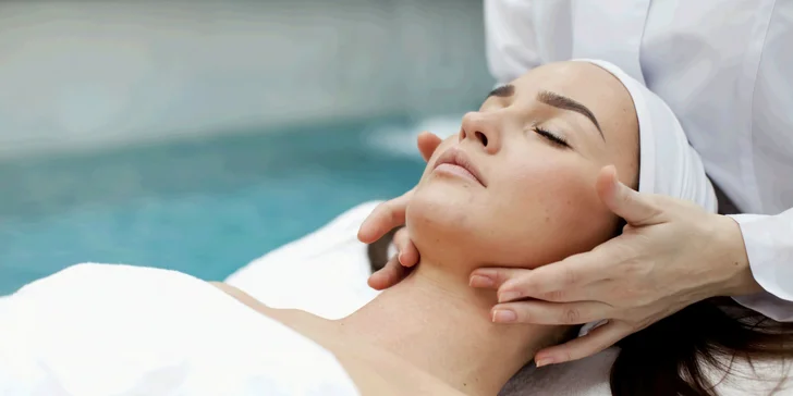 Hydratačno-liftingové ošetrenie pleti kozmetikou La Roche Posay