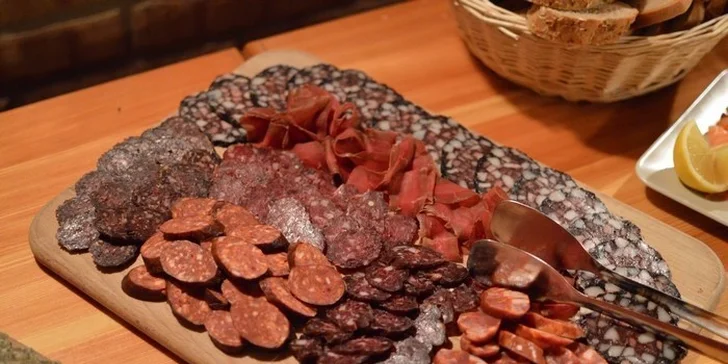 Romantika uprostred viníc: gurmánska polpenzia a neobmedzená konzumácia vína