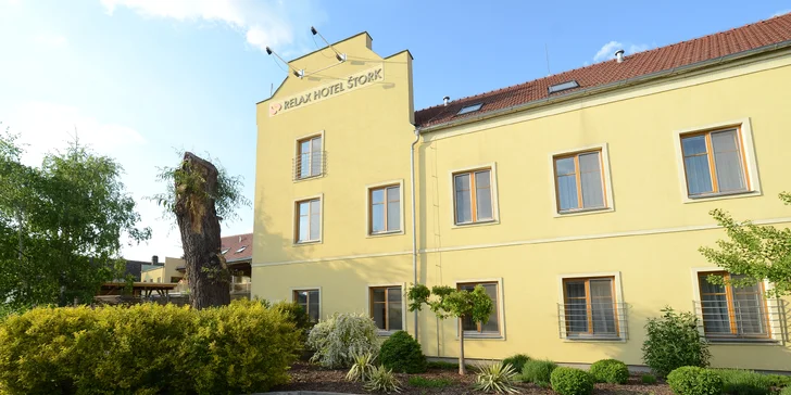Relaxačný pobyt v hoteli Relax Hotel Štork s raňajkami, vírivkou aj saunou