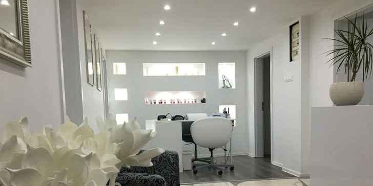 CND shellac alebo klasická či japonská manikúra