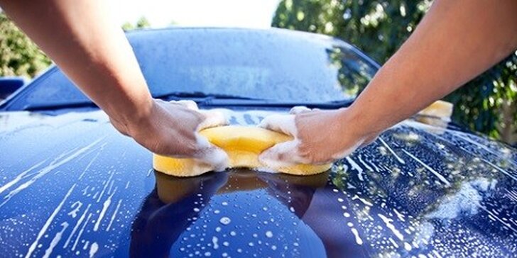 Kompletné ručné umytie interiéru a exteriéru vášho auta