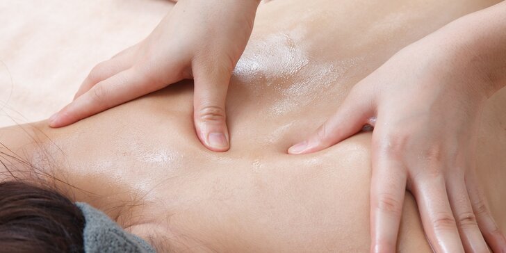 Reflexná masáž chodidiel a aroma masáž celého tela
