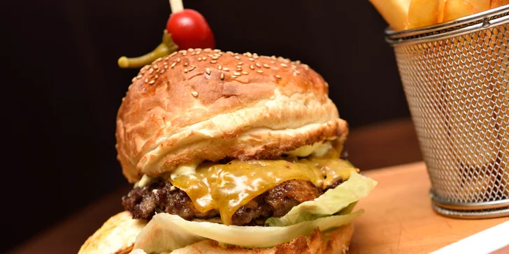 Kačací, kurací, hovädzí či vegetariánsky burger