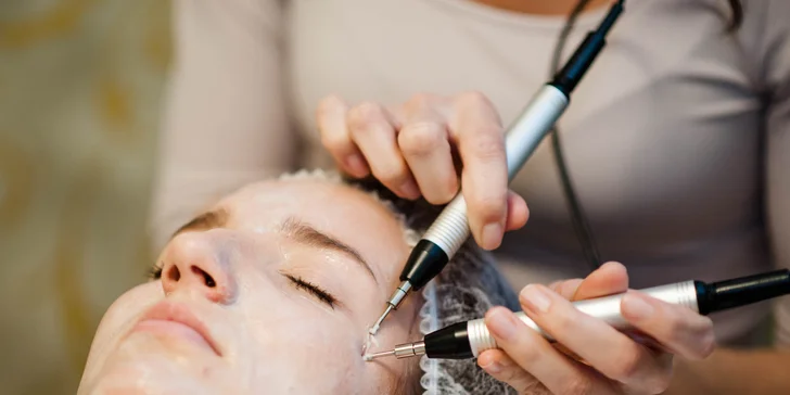 Myostimulácia vybranej oblasti v salóne L&L Beauty