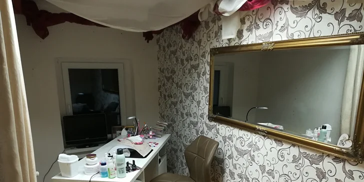 Gélové nechty alebo gél lak v salóne Janni