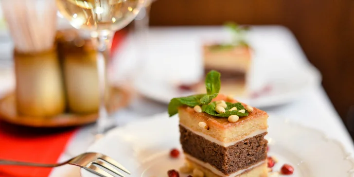 Romantické degustačné menu pre 2 osoby v Aranykárász csárda
