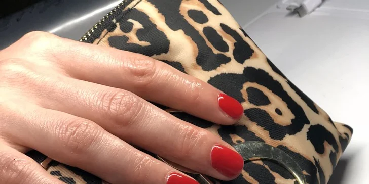 Klasická alebo japonská manikúra, alebo Shellac lakovanie