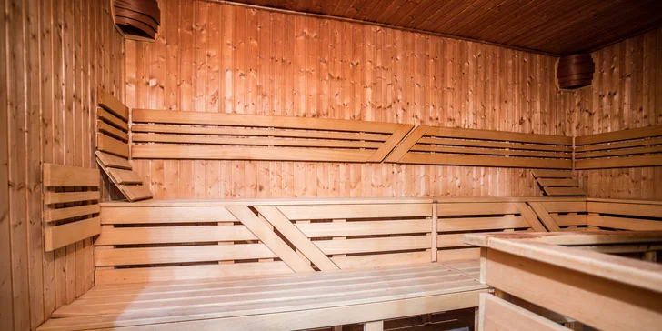Nezabudnuteľná lyžovačka pre páry aj rodiny v Mýte pod Ďumbierom. Len 1,2km od SKI Mýto