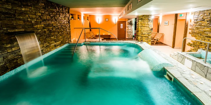 Nezabudnuteľný silvester v horskom hoteli Mýto*** s wellnessom a mnohými možnosťami lyžovačky v okolí