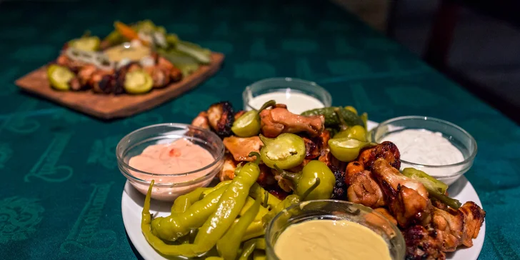 Grilované krídelká a detské menu v Bowling Pube!