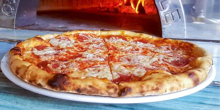 Pizza z neapolskej pece, na výber až 6 druhov!