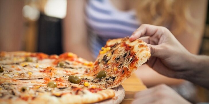 Pizza z neapolskej pece, na výber až 6 druhov!
