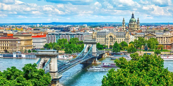Romantický pobyt v „Paríži východu“ s raňajkami a welcome drinkom