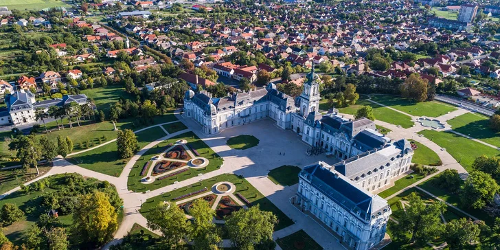 Pobyt na brehu najväčšieho termálneho jazera s wellness a polpenziou