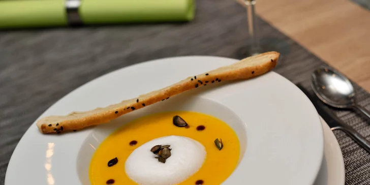 Trojchodová romantika na tanieri v reštaurácií MOET