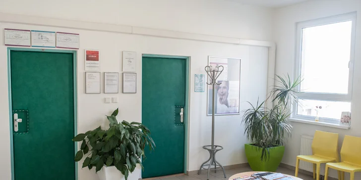 Aplikácia vstrebatelných mezonití-línia sánky